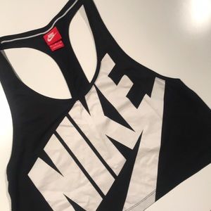 Nike logo crop tank